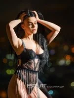 Горячая и соблазнительная Юлия – воплощение страсти и желания.